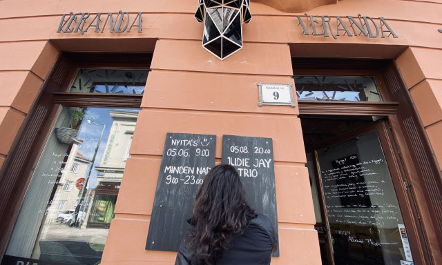 Csőre t&ouml;ltve a Pap&iacute;rkutya programlist&aacute;ja &ndash; Mutatjuk mivel k&eacute;sz&uuml;lnek