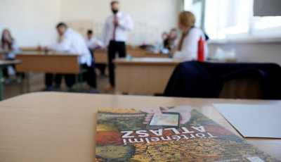 A h&eacute;ten elkezdődnek az emelt szintű sz&oacute;beli &eacute;retts&eacute;gik