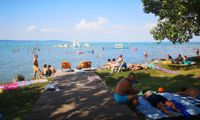 Ingyen nyaralhatnak h&aacute;tr&aacute;nyos helyzetű gyerekek Zam&aacute;rdiban