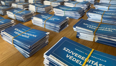 K&eacute;t h&oacute;nap ut&aacute;n sem stimmelnek a korm&aacute;ny &aacute;ltal k&ouml;zz&eacute;tett nemzeti konzult&aacute;ci&oacute; sz&aacute;mai