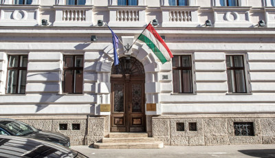 Rog&aacute;n&eacute;k bevallott&aacute;k, hogy a Mediaworks gy&aacute;rtotta a nemzeti konzult&aacute;ci&oacute;s &iacute;veket t&ouml;bb sz&aacute;z milli&oacute;&eacute;rt
