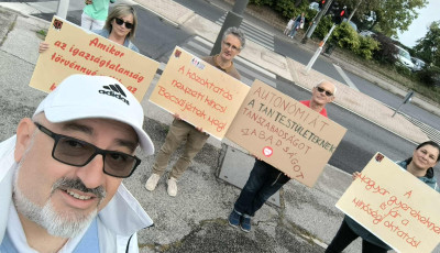 &ldquo;Auton&oacute;mi&aacute;t a tantest&uuml;leteknek&rdquo; - A zebraszerd&aacute;z&oacute;k is megnyitott&aacute;k az idei tan&eacute;vet