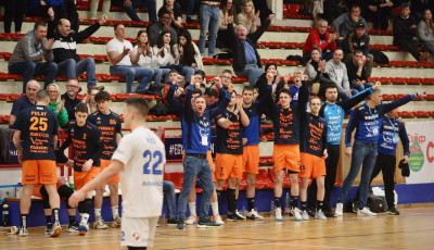 Utols&oacute; előtti Eur&oacute;pa-liga m&eacute;rkőz&eacute;s&eacute;re k&eacute;sz&uuml;l a Fej&eacute;r-B.&Aacute;.L. Veszpr&eacute;m