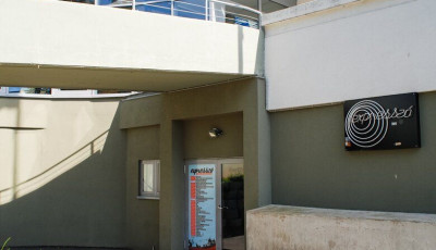 T&ouml;bb mint &ouml;tven koncerthelysz&iacute;n - k&ouml;zt&uuml;k az Expressz&oacute; &eacute;s a Terem is - k&ouml;z&ouml;s nyilatkozatot adott ki a klubok vegz&aacute;l&aacute;sa ellen