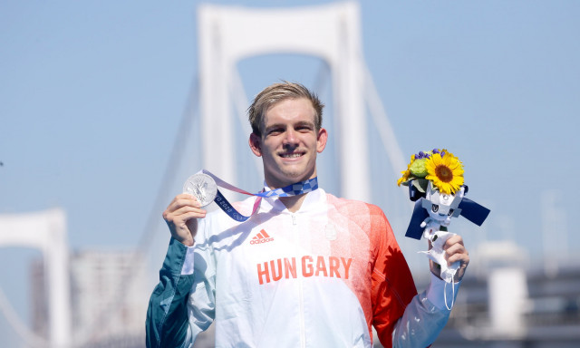 Veszpr&eacute;mi siker:  Rasovszky Krist&oacute;f olimpiai ez&uuml;st&eacute;rmes 10 kilom&eacute;teres ny&iacute;lt v&iacute;zi &uacute;sz&aacute;s&aacute;ban