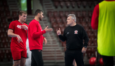 Xavi Pascual: &ldquo;Fontos lesz ez a m&eacute;rkőz&eacute;s, amin v&eacute;gig &ouml;sszpontos&iacute;tanunk kell&rdquo;