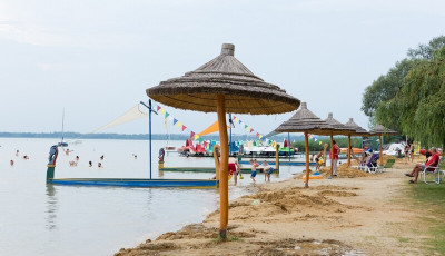 &Iacute;me 2025 legjobb strandja a Balatonn&aacute;l
