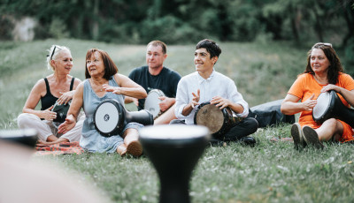 Veszpr&eacute;m Generation - Ny&aacute;resti piknik a Szerelem-szigeten - GAL&Eacute;RIA